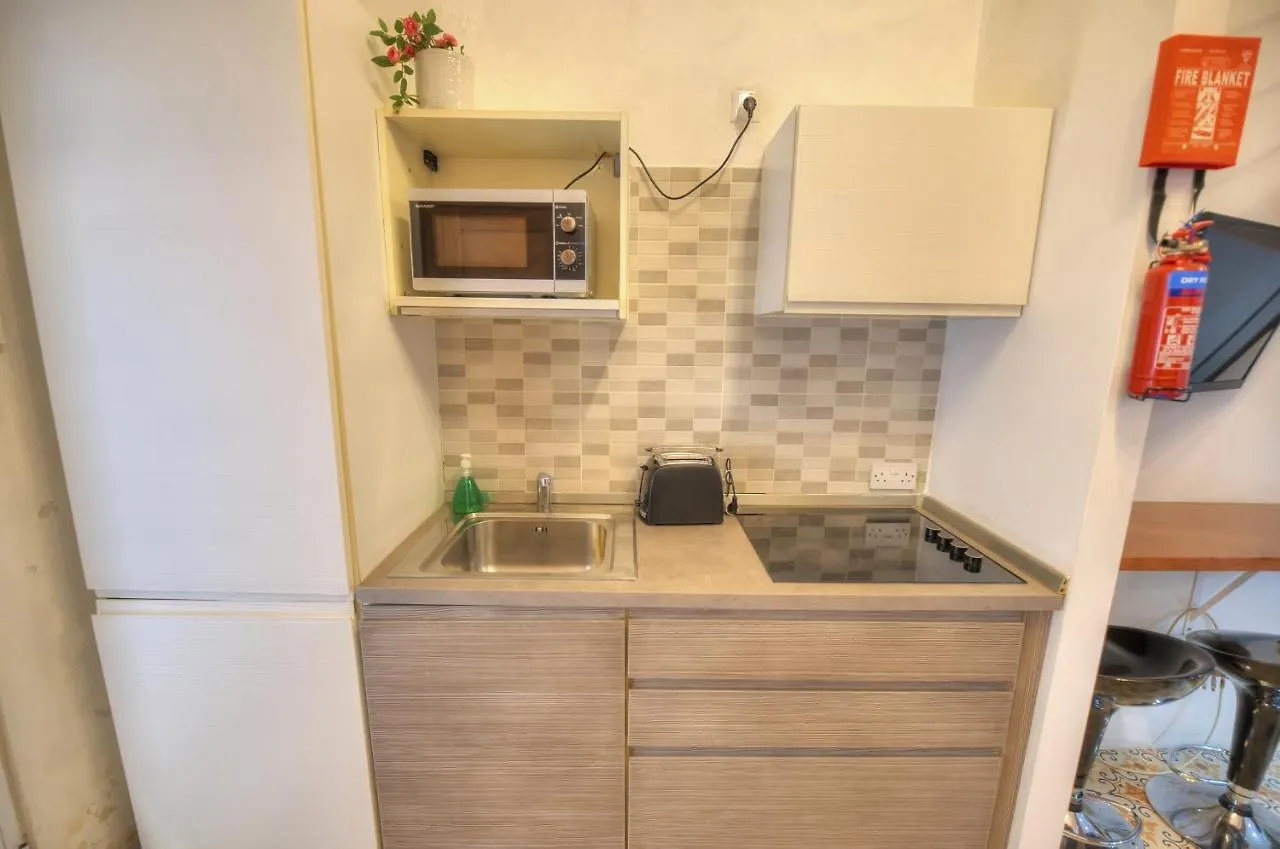 Cozy & Cute Studio In The Heart Of Valletta Goval-2 Apartamento
